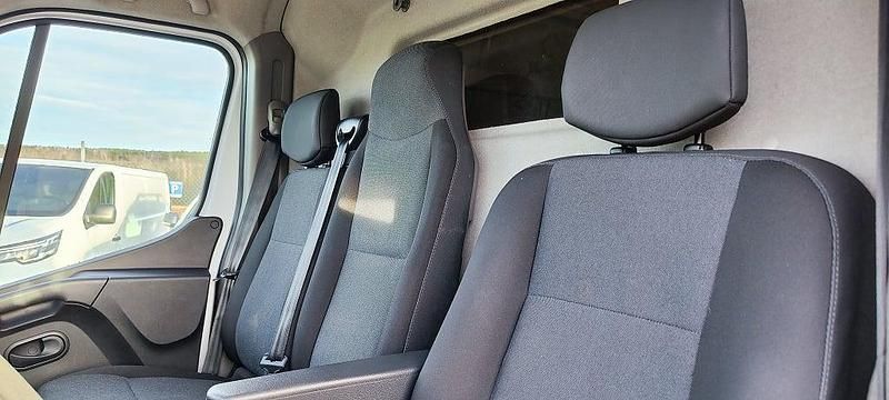 Begagnad Nissan NV400 150 HK (110 kW) 2021 Vit Van