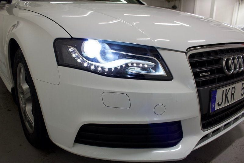 Begagnad Audi A4 143 HK (105 kW) 2011 Vit Sedan