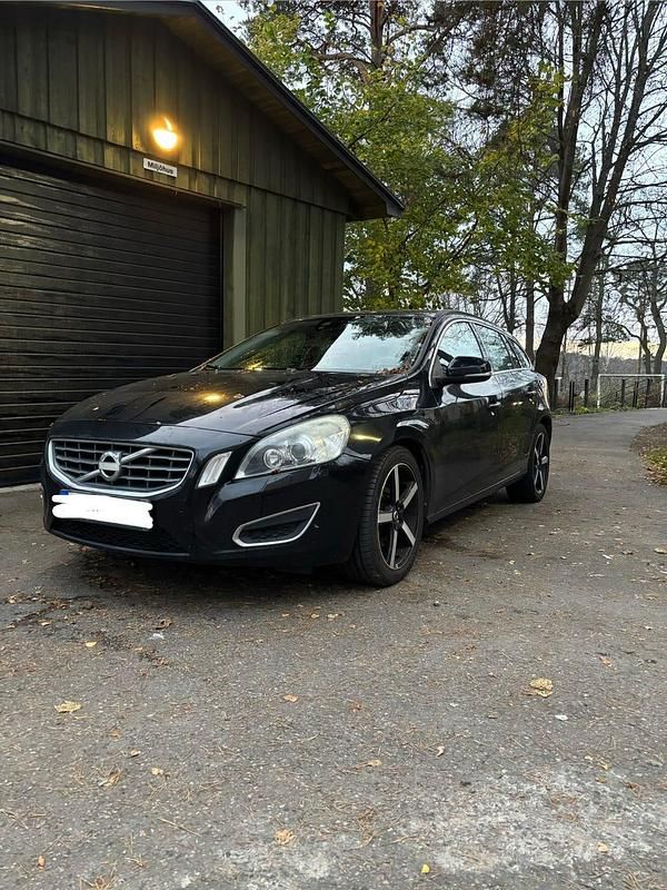 Begagnad 2013 Volvo V60 Kombi | 90 000 kr (Bra pris) - Bild 1/4
