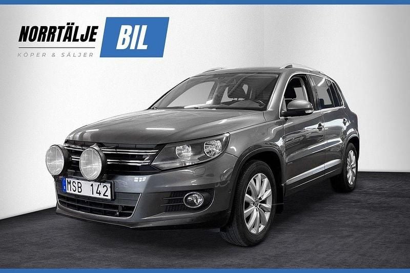 Mörkgrå Begagnad 2011 VW Tiguan Sportline SUV | 74 900 kr (Marknadspris) - Bild 1/3