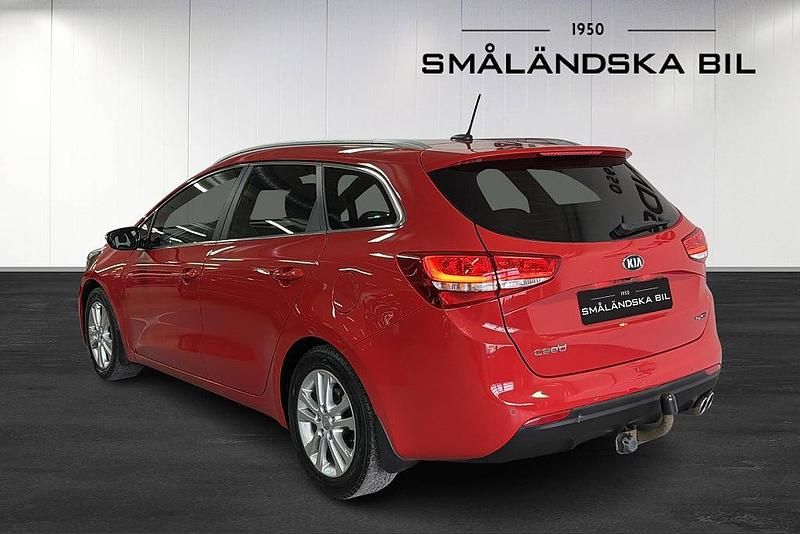 Begagnad Kia Ceed Sportswagon GT-Line 136 HK (100 kW) 2015 Röd Kombi
