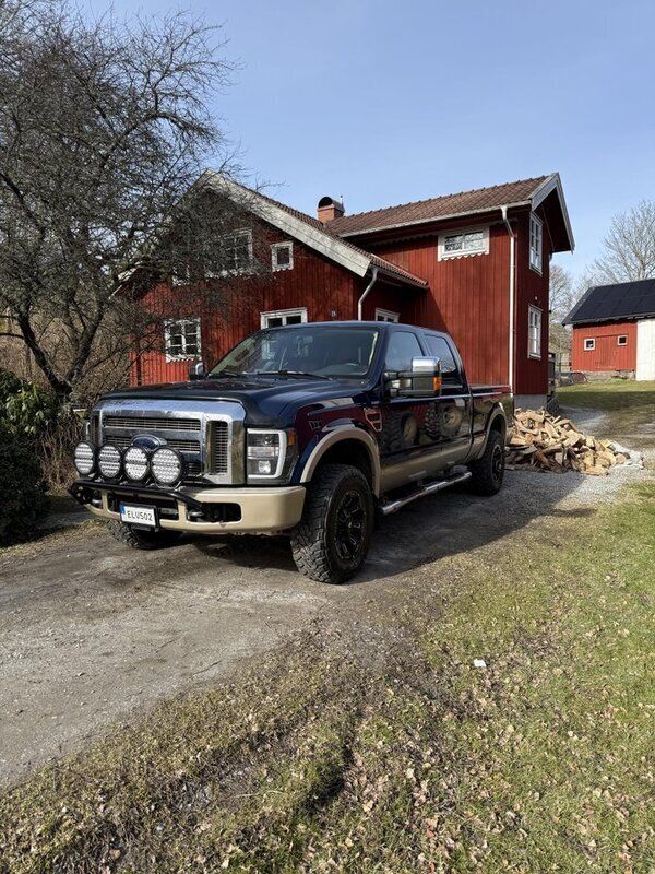 Blå Begagnad 2008 Ford F250 | 300 000 kr - Bild 1/4