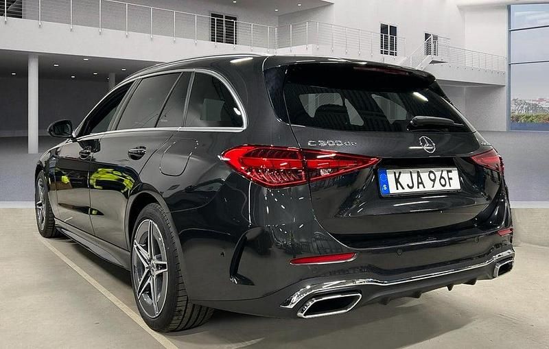 Begagnad Mercedes C300e Advanced Plus 313 HK (230 kW) 2025 Grå Kombi