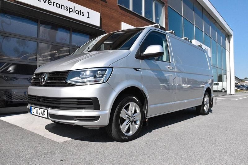 Silver Begagnad 2019 VW T6.1 Van | 368 700 kr (Lite dyr) - Bild 1/4