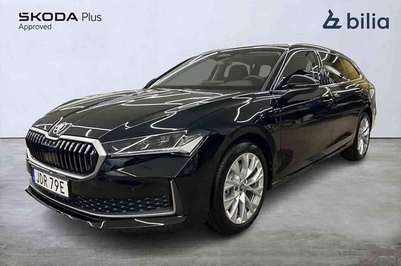 Svart Ny 2025 Skoda Superb Kombi | 490 300 kr - Bild 1/1