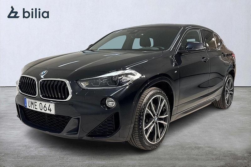 Svart (saphirsvart metallic) Begagnad 2018 BMW X2 M Sport SUV | 269 000 kr (Marknadspris) - Bild 1/4