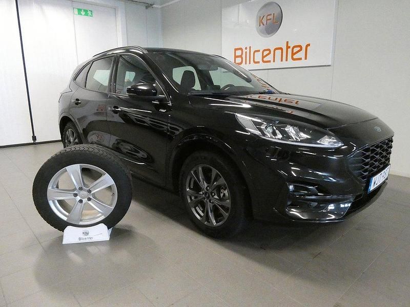 Svart Begagnad 2021 Ford Kuga ST-Line SUV | 229 900 kr (Marknadspris) - Bild 1/4