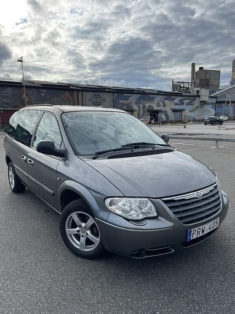 Begagnad 2006 Chrysler Voyager Minibuss | 44 900 kr - Bild 1/4