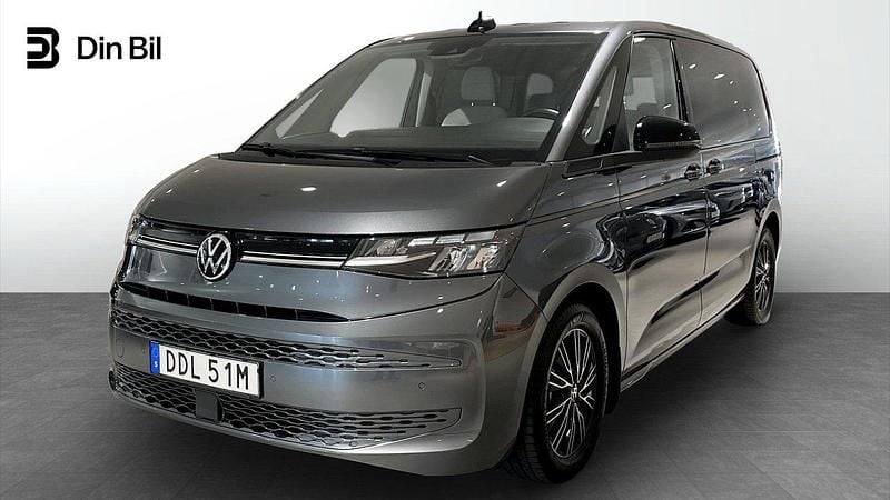 Grå Begagnad 2024 VW T7 Van | 549 900 kr (Dyr) - Bild 1/4
