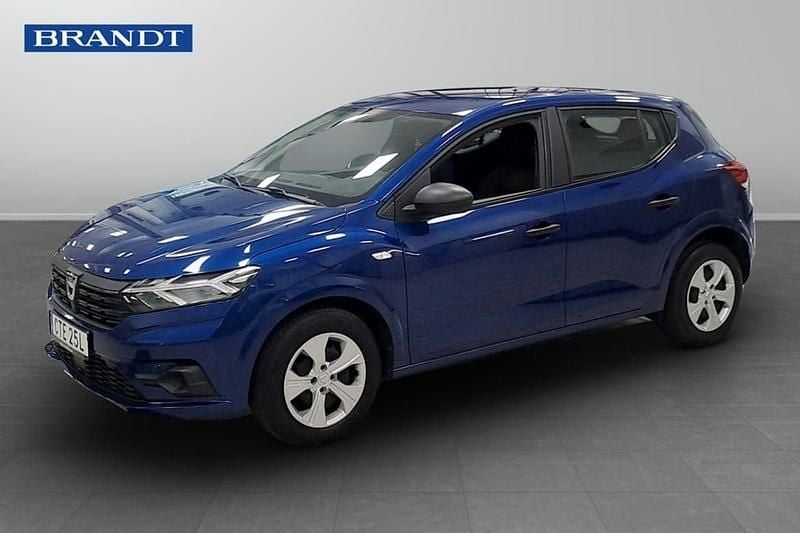 Mörkblå (blå) Begagnad 2021 Dacia Sandero Essentiel Halvkombi | 119 900 kr (Marknadspris) - Bild 1/4