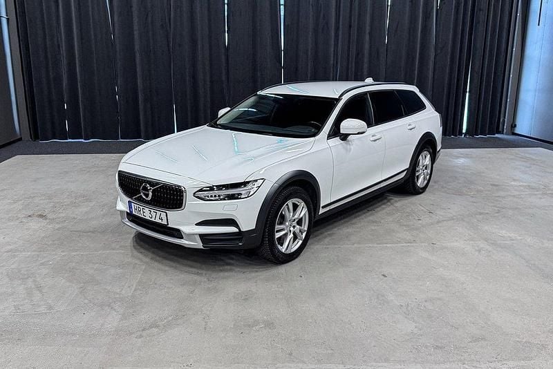Vit Begagnad 2017 Volvo V90 CC Kombi | 239 900 kr (Bra pris) - Bild 1/4