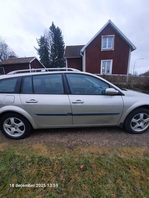 Begagnad Renault Mégane II 112 HK (82 kW) 2007