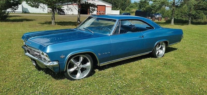 Ljusblå Begagnad 1965 Chevrolet Coupé Sport Sportkupé | 429 000 kr - Bild 1/4