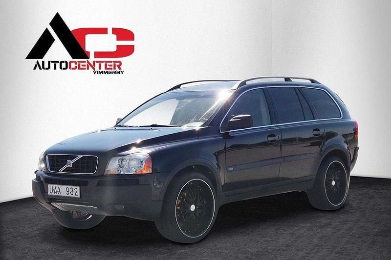 Svart Begagnad 2004 Volvo XC90 SUV | 46 900 kr (Dyr) - Bild 1/4