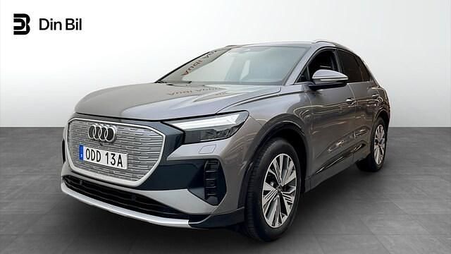 Tyfongrå metallic Begagnad 2022 Audi Q4 e-tron Advanced Plus SUV | 384 000 kr (Marknadspris) - Bild 1/4