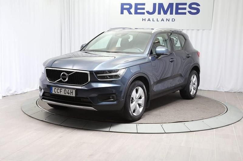 Mörkblå Begagnad 2021 Volvo XC40 Pro SUV | 289 500 kr (Bra pris) - Bild 1/4