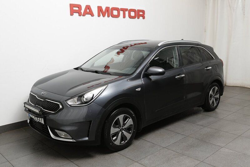 Grå Begagnad 2016 Kia Niro SUV | 138 800 kr (Marknadspris) - Bild 1/2