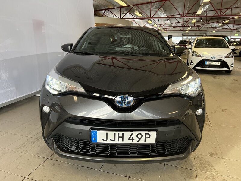 Begagnad Toyota C-HR Edition 184 HK (135 kW) 2022 Grå SUV
