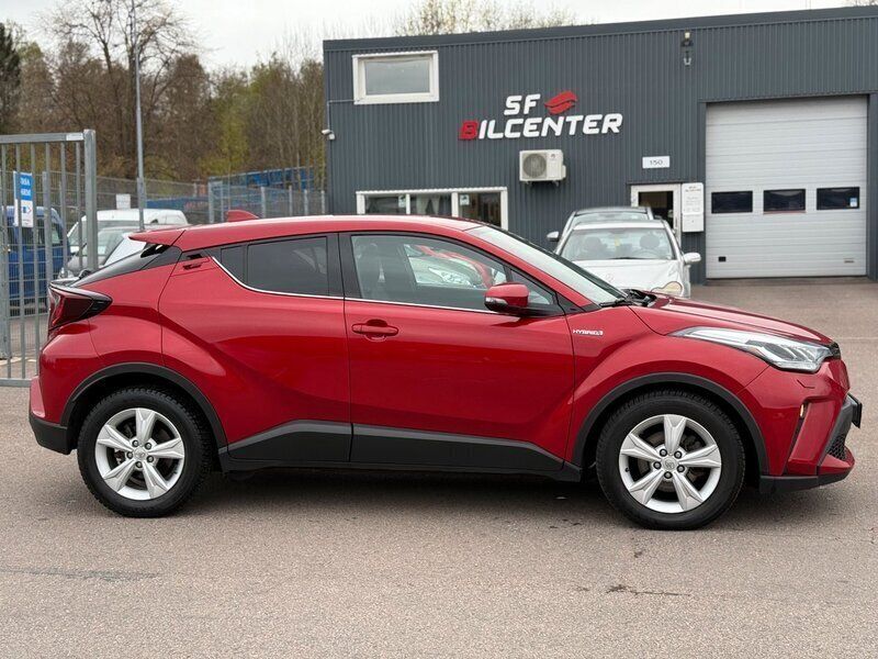 Röd Begagnad 2021 Toyota C-HR Edition SUV | 154 900 kr - Bild 1/4