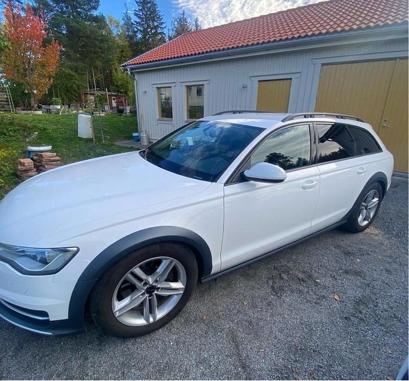 Vit Begagnad 2016 Audi A6 Allroad Ambition Kombi | 175 000 kr (Bra pris) - Bild 1/4