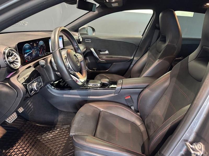 Begagnad Mercedes A200 AMG 163 HK (119 kW) 2018 Mörkgrå Halvkombi