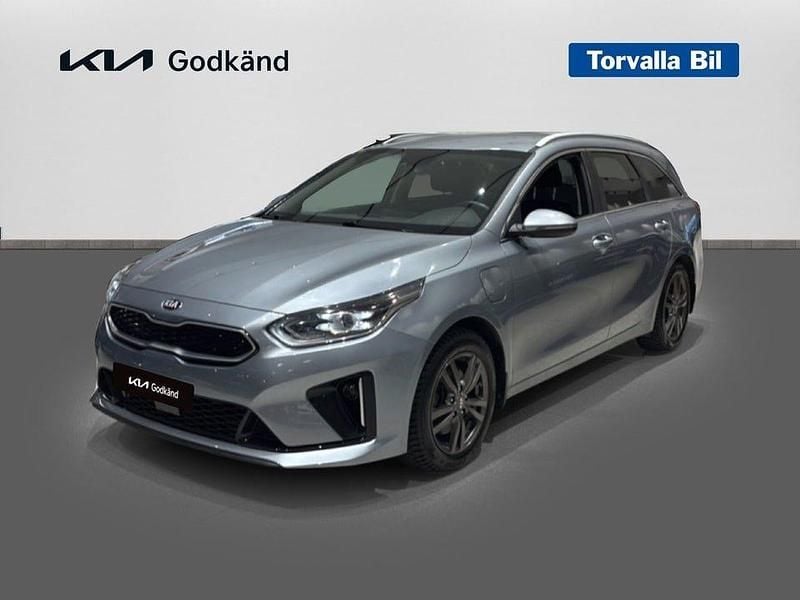 Grå Begagnad 2020 Kia Ceed Sportswagon Advance Kombi | 189 900 kr (Marknadspris) - Bild 1/4