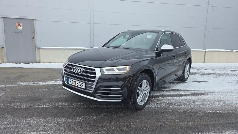 Svart Begagnad 2019 Audi SQ5 SUV | 299 999 kr - Bild 1/4