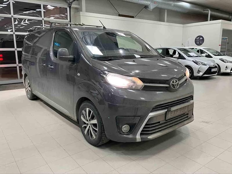 Begagnad Toyota Proace 2019 Grå Minibuss