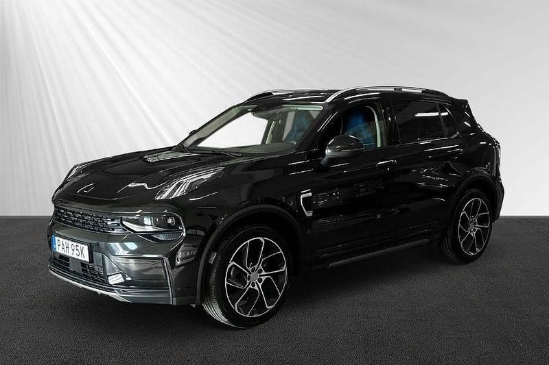 Begagnad Lynk & Co 01 264 HK (194 kW) 2021 Svart SUV