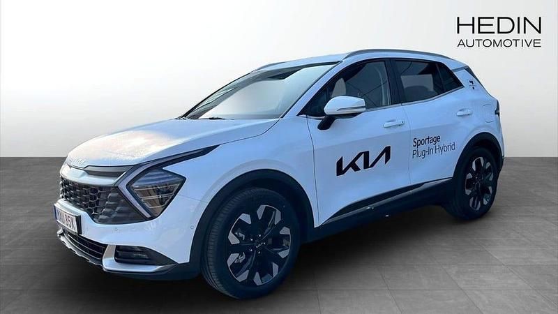 Vit Begagnad 2025 Kia Sportage Advance SUV | 449 000 kr - Bild 1/4