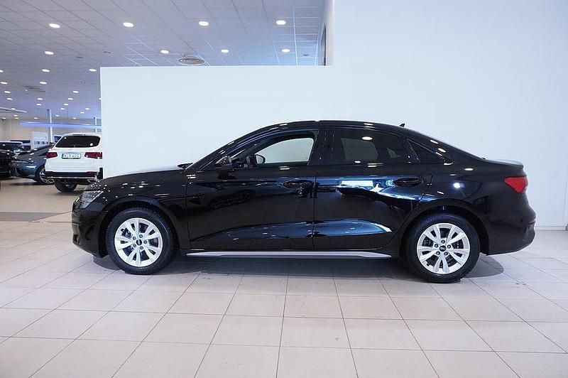 Begagnad Audi A3 150 HK (110 kW) 2023 Svart Sedan