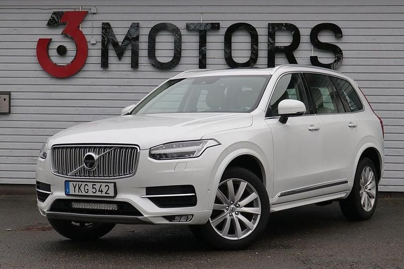 Vit Begagnad 2017 Volvo XC90 Inscription SUV | 292 900 kr (Bra pris) - Bild 1/4