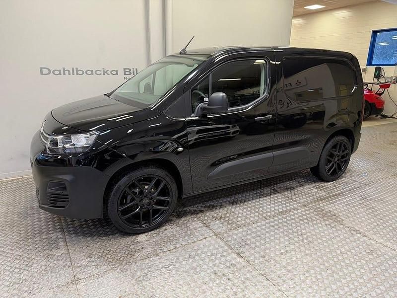 Svart Begagnad 2019 Citroën Berlingo Minibuss | 89 000 kr (Lite dyr) - Bild 1/4
