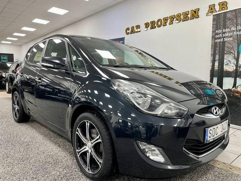 Svart Begagnad 2011 Hyundai ix20 Halvkombi | 54 900 kr (Marknadspris) - Bild 1/4
