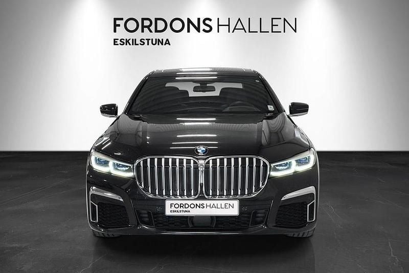 Begagnad BMW 745 M Sport 394 HK (289 kW) 2019 Svart Sedan