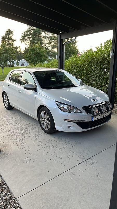 Begagnad 2016 Peugeot 308 Halvkombi | 109 000 kr (Bra pris) - Bild 1/1