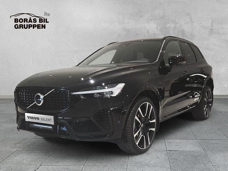 Svart Ny 2025 Volvo XC60 Ultra SUV | 839 000 kr - Bild 1/4