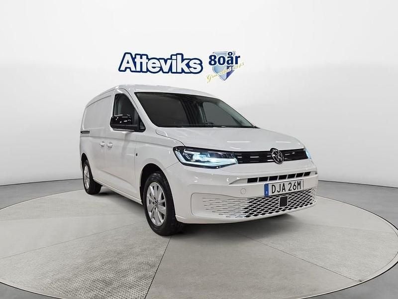 Vit Begagnad 2023 VW Caddy Maxi Minibuss | 289 000 kr (Marknadspris) - Bild 1/4