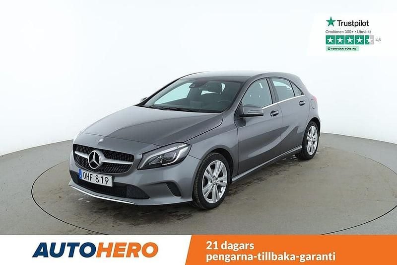 Mörkgrå Begagnad 2016 Mercedes A180 Halvkombi | 177 000 kr (Marknadspris) - Bild 1/4