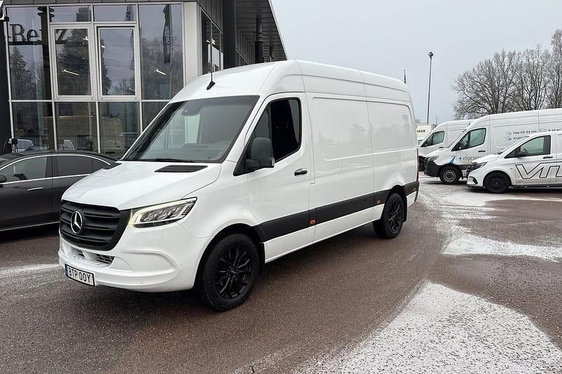 Vit Begagnad 2020 Mercedes Sprinter Van | 409 000 kr (Dyr) - Bild 1/4