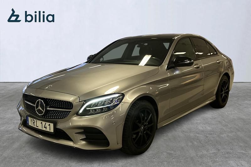 Silver Begagnad 2018 Mercedes C200 AMG line Sedan | 309 000 kr (Lite dyr) - Bild 1/4
