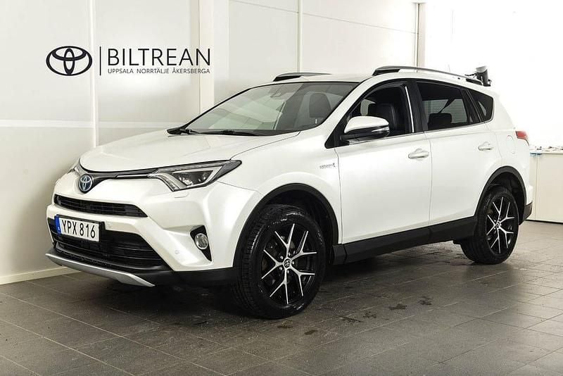 Begagnad Toyota RAV4 Hybrid Active 197 HK (144 kW) 2016 Vit SUV