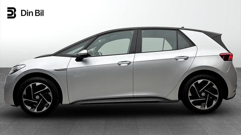Begagnad VW ID.3 Comfortline 150 kW (204 HK) 2022 Scale silver metallic bla Halvkombi