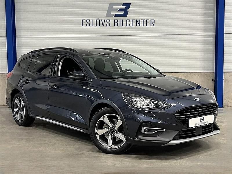 Blå Begagnad 2020 Ford Focus Active Kombi | 169 990 kr (Marknadspris) - Bild 1/4