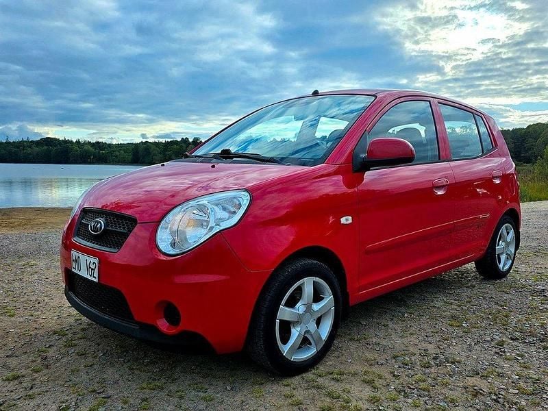 Röd Begagnad 2009 Kia Picanto 4 Halvkombi | 29 900 kr (Lite dyr) - Bild 1/4