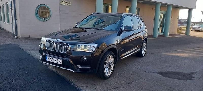 Begagnad BMW X3 Sport Line 313 HK (230 kW) 2015 Brun SUV