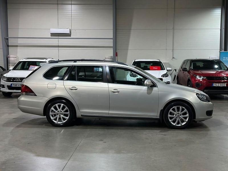 Begagnad VW Golf VI 122 HK (89 kW) 2011 Brun Halvkombi