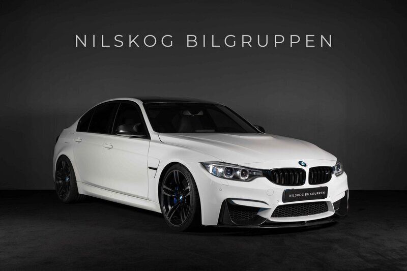 Vit Begagnad 2016 BMW M3 M Performance Sedan | 599 900 kr - Bild 1/4