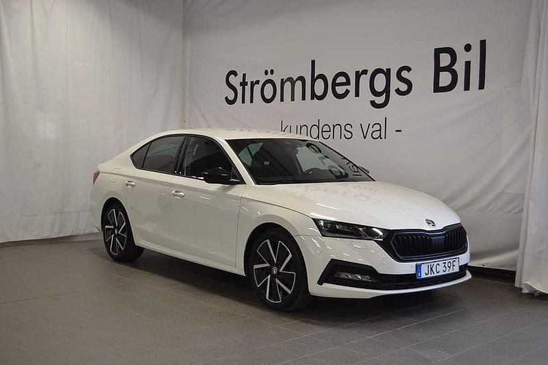 Vit Begagnad 2020 Skoda Octavia Style Halvkombi | 235 000 kr (Superpris) - Bild 1/4