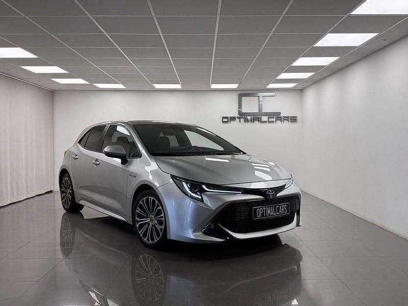 Silver Begagnad 2019 Toyota Corolla Hybrid Style Halvkombi | 229 900 kr (Marknadspris) - Bild 1/4